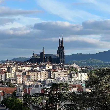 Un Havre De Paix En Plein Coeur De Pres Chu 아파트 *