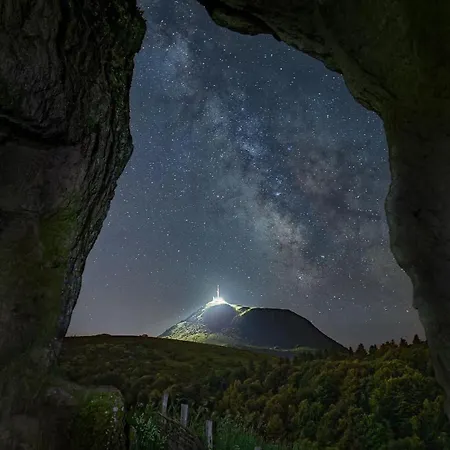 Un Havre De Paix En Plein Coeur De Près Chu